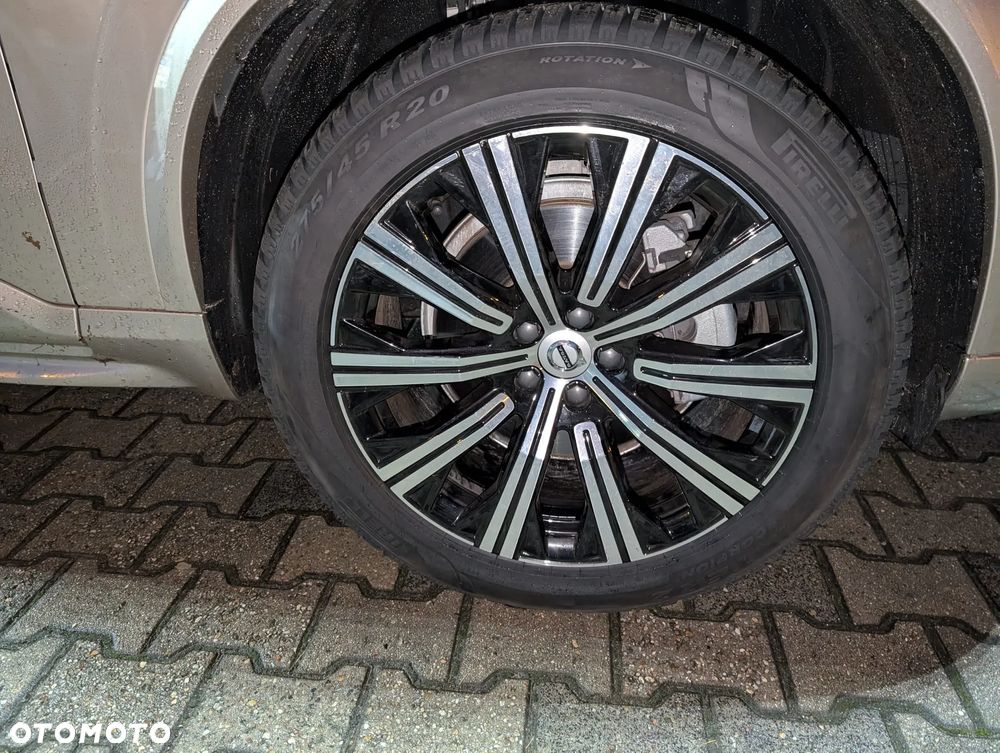 Volvo XC 90 B5 D AWD Ultimate Dark - 38