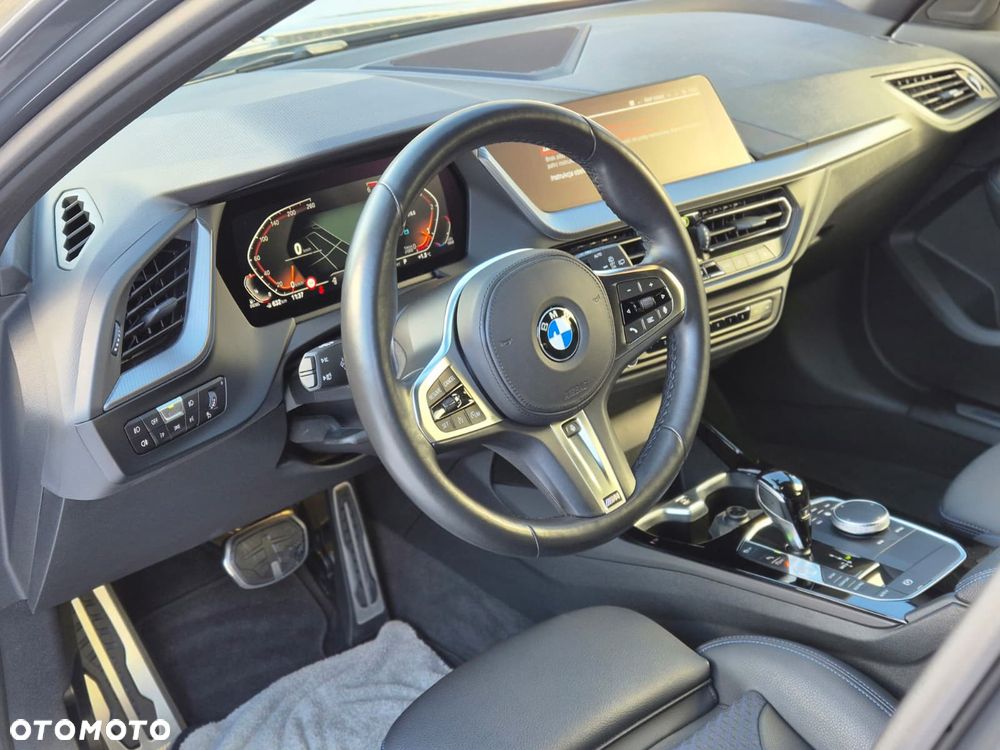 BMW Seria 1 118d M Sport - 3