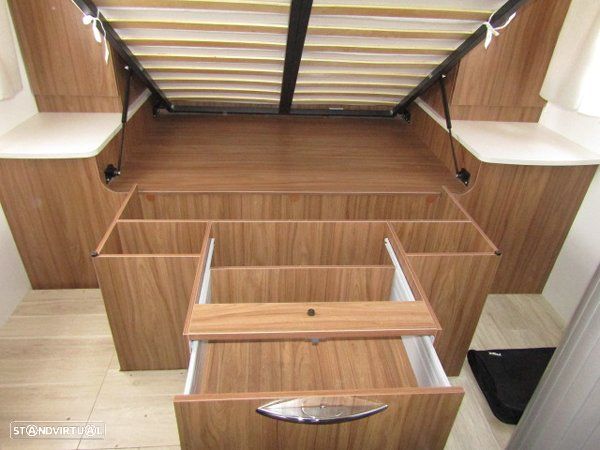 Pilote Essential P650 Cama Central - 26