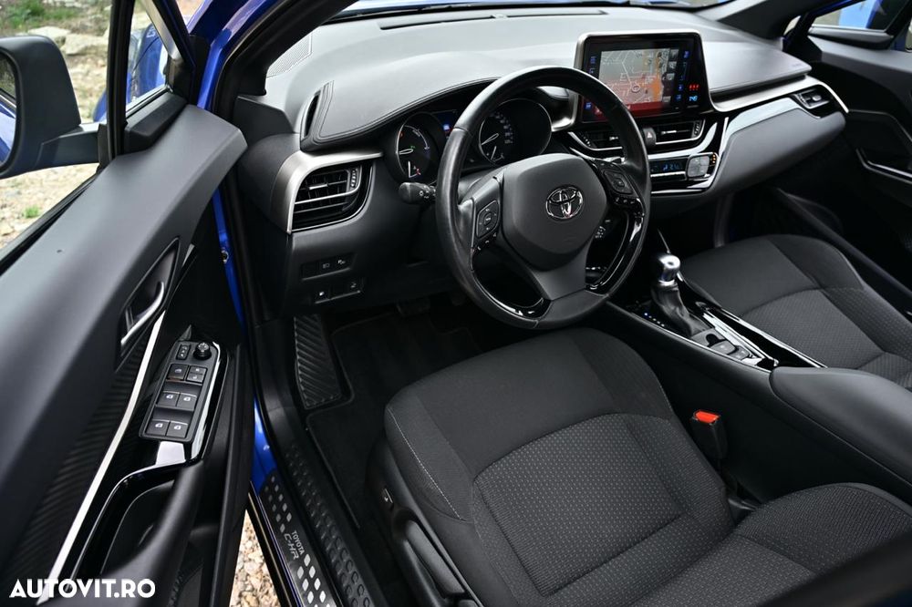 Toyota C-HR Lounge - 18