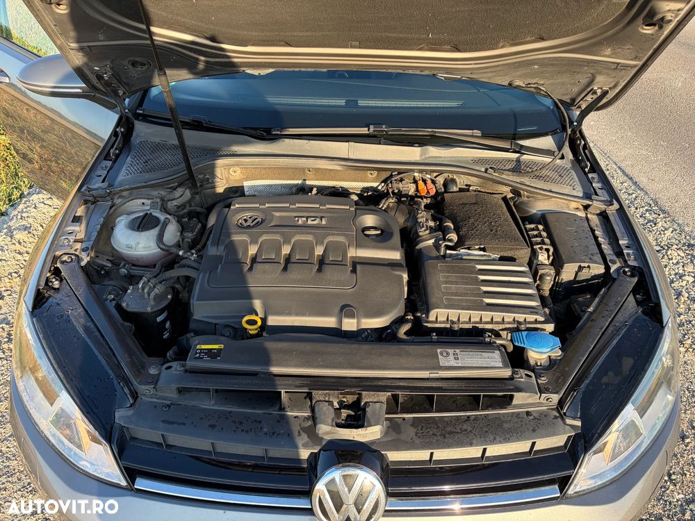 Volkswagen Golf 1.6 TDI BMT Comfortline - 9