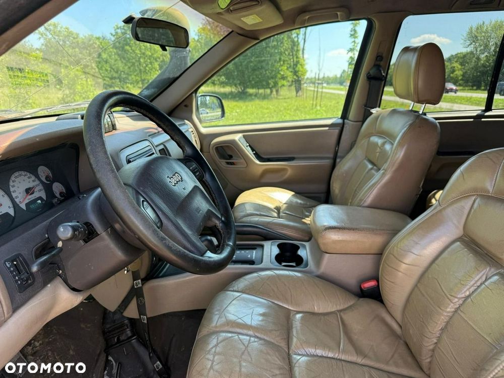 Jeep Grand Cherokee - 9