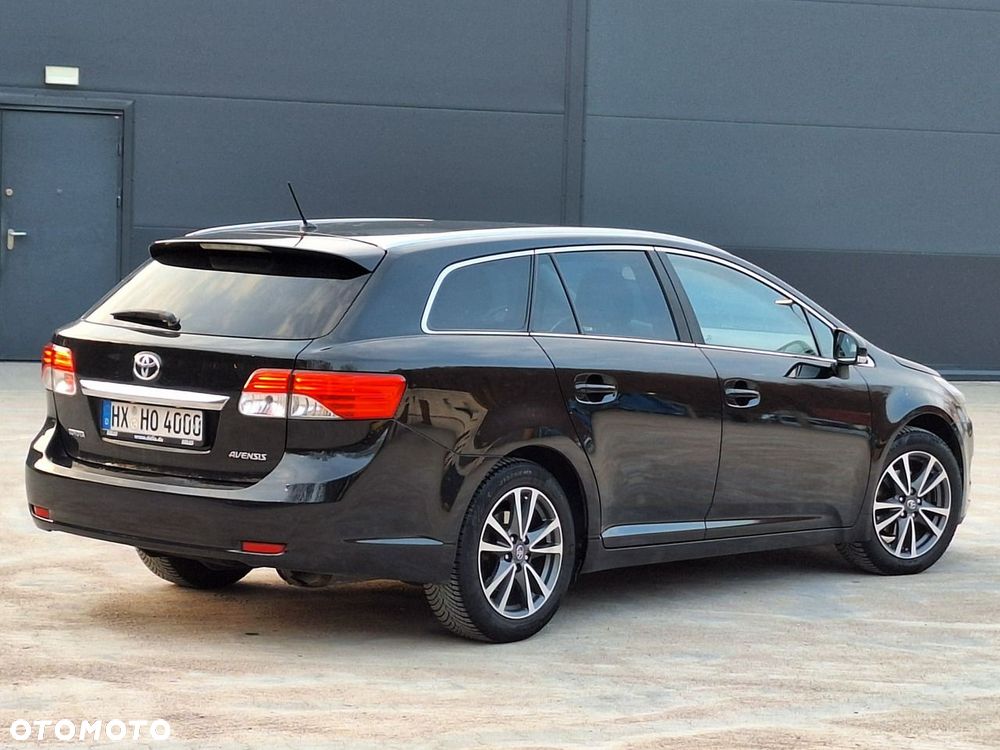 Toyota Avensis - 4