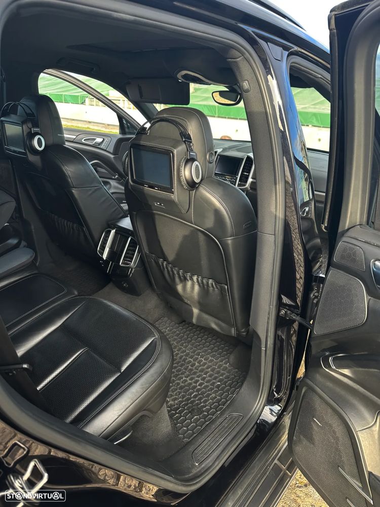 Porsche Cayenne S Hybrid - 17