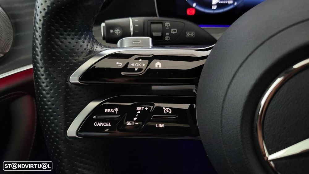 Mercedes-Benz E 300 de AMG Line - 19