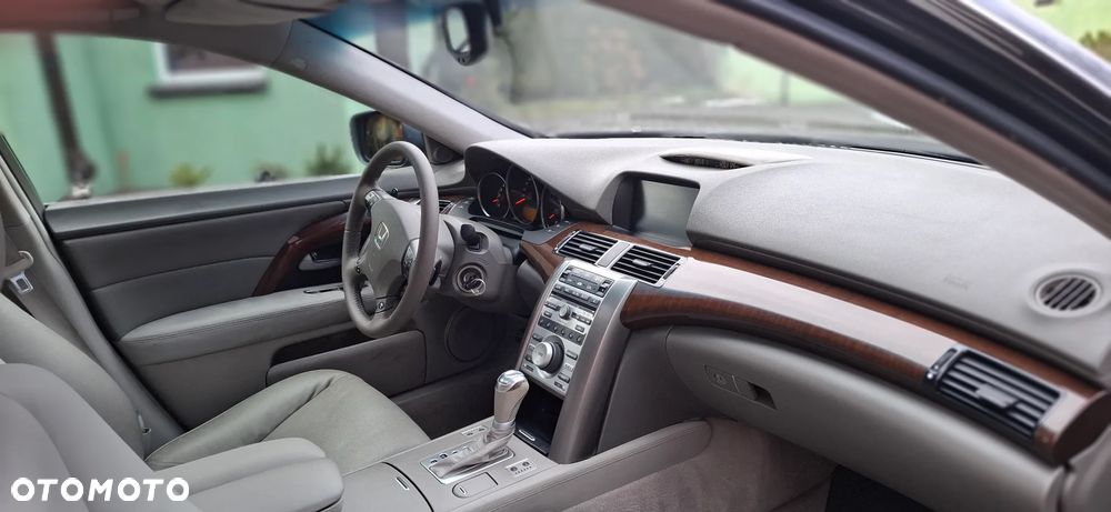 Honda Legend 3.5 V6 SH-AWD - 35