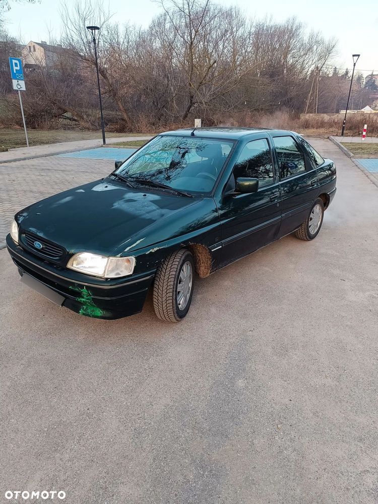Ford Escort 1.6 CLX - 3