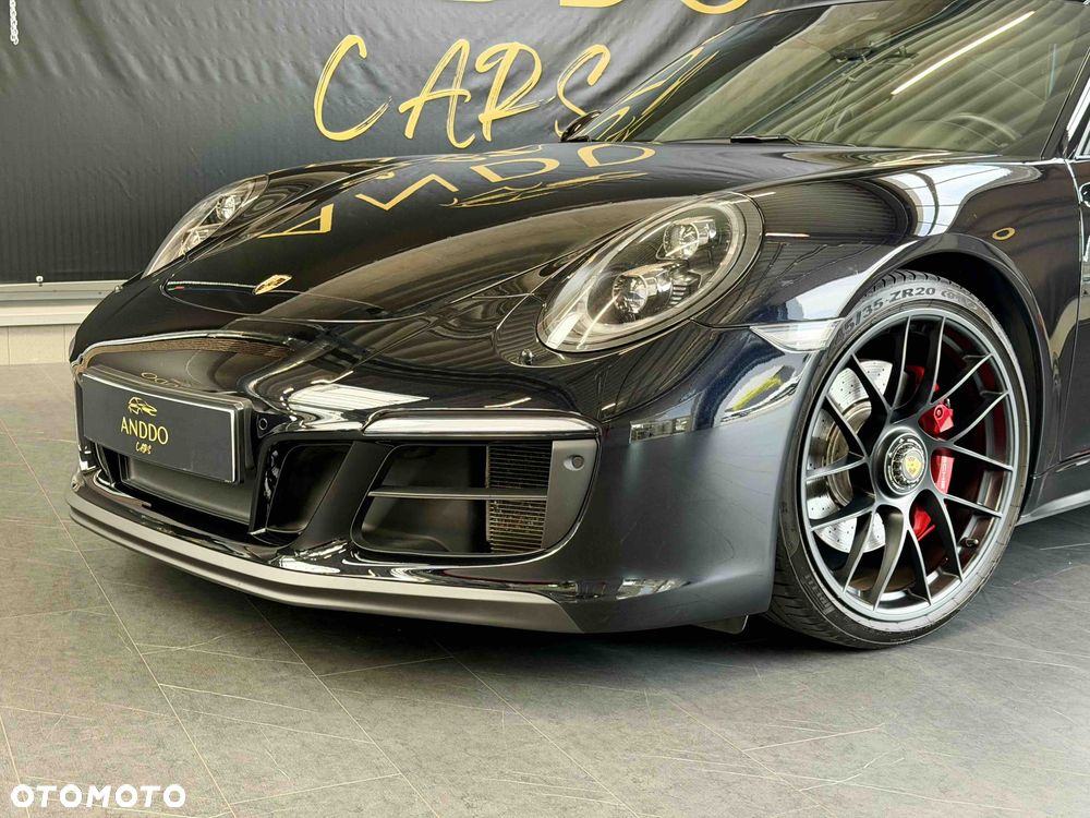Porsche 911 Carrera 4 GTS PDK - 27