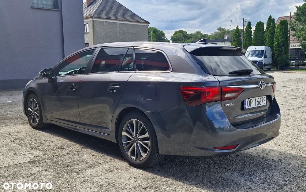 Toyota Avensis - 6