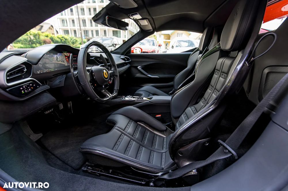 Ferrari 296 GTS - 16