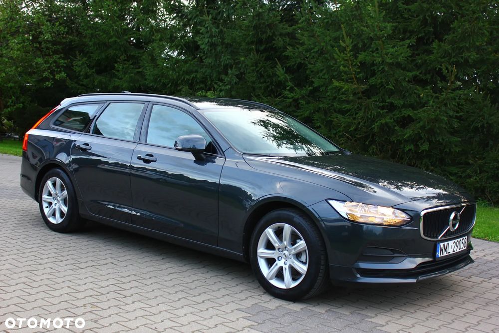 Volvo V90 D3 Momentum - 2