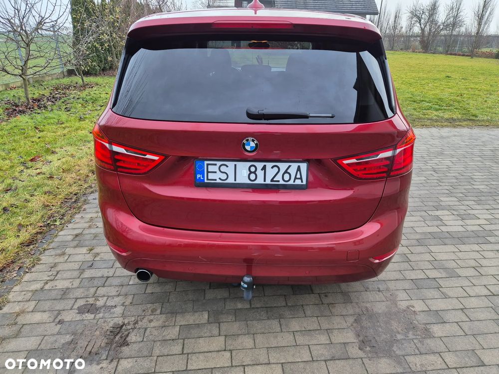 BMW Seria 2 216d - 5