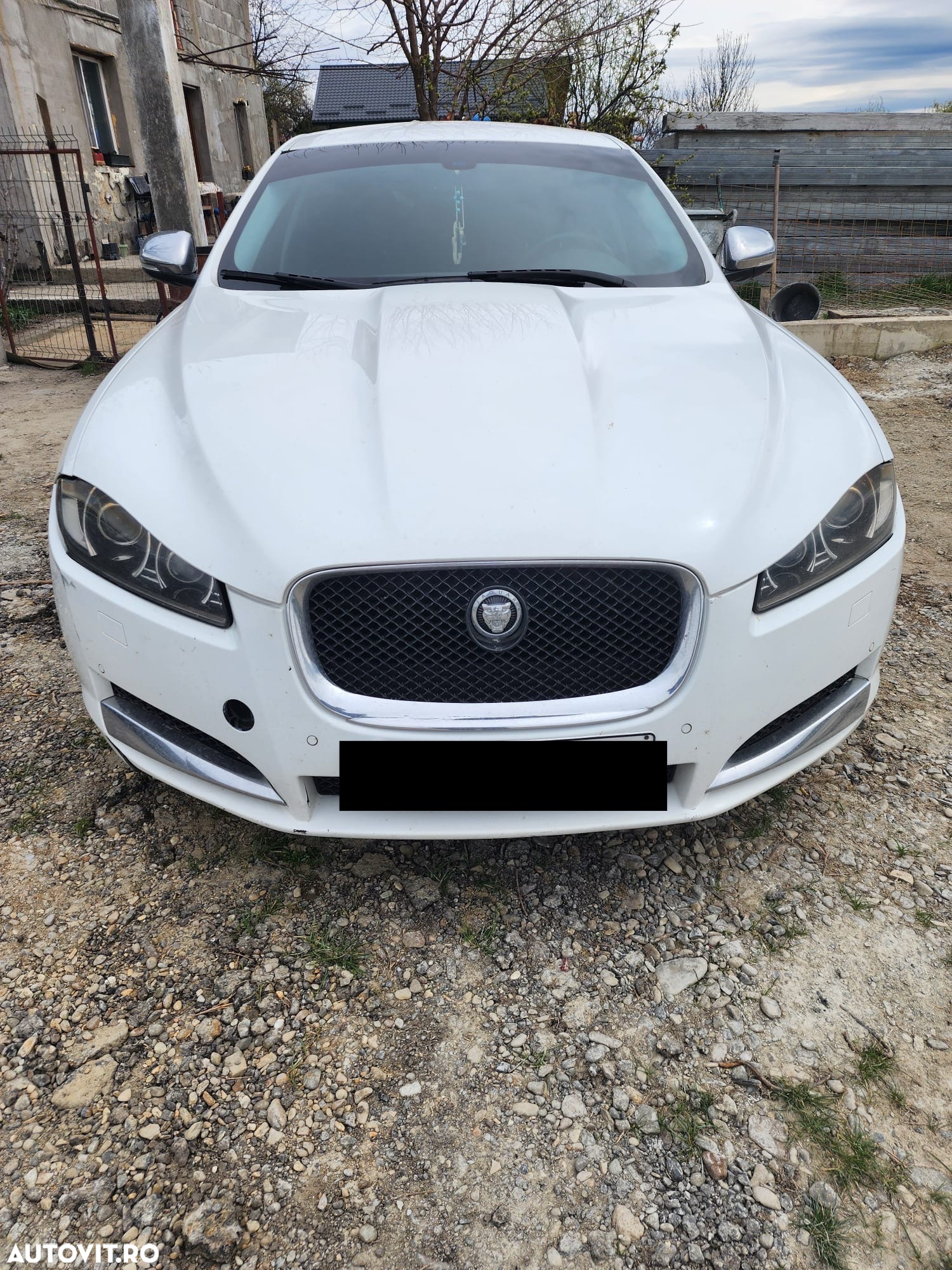 Jaguar XF 3.0D S Premium Luxury - 4