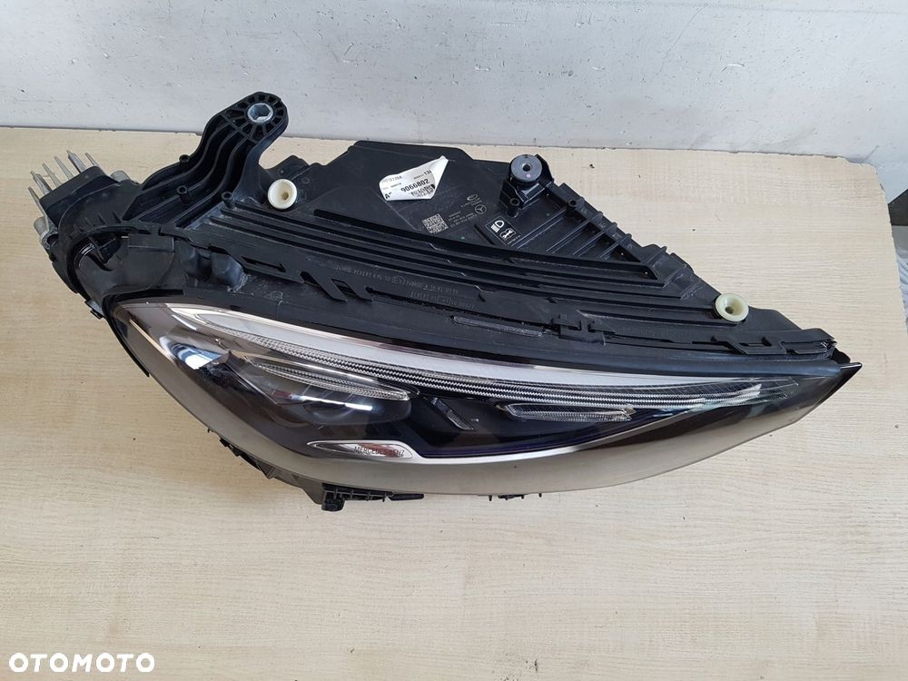 mercedes glc prawa lampa reflektor digital light led a2549066802 - 6