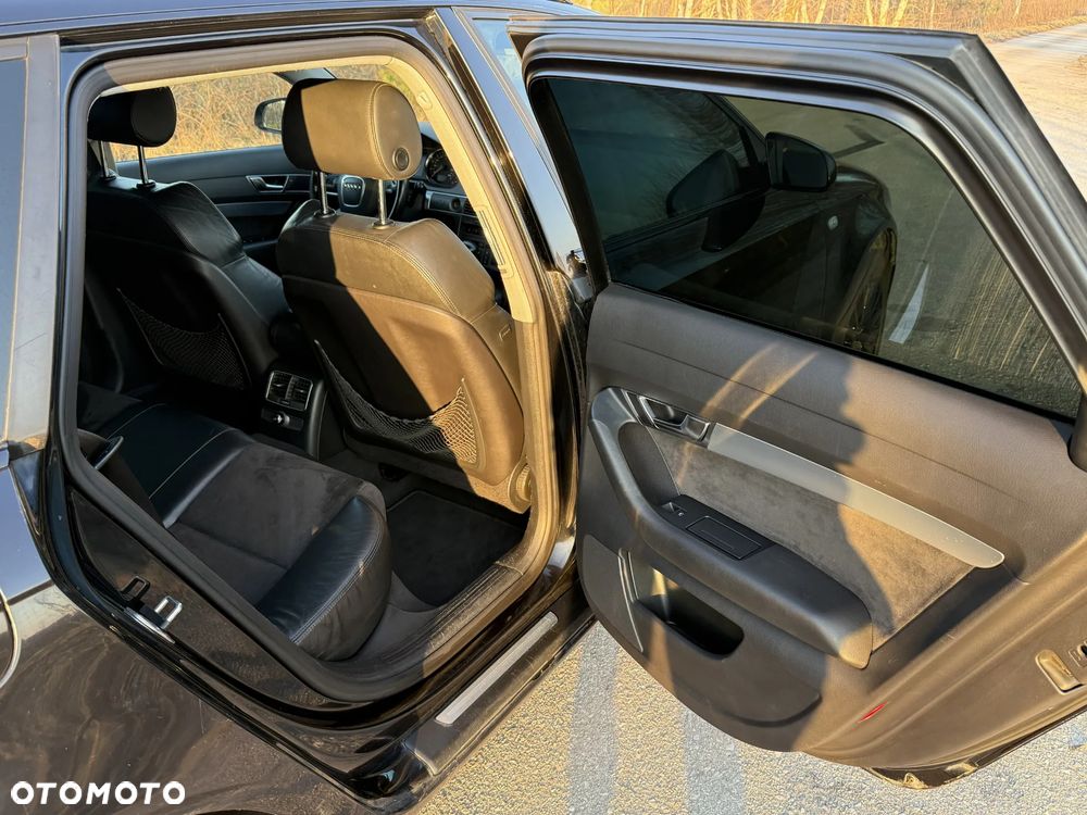 Audi A6 Avant - 11