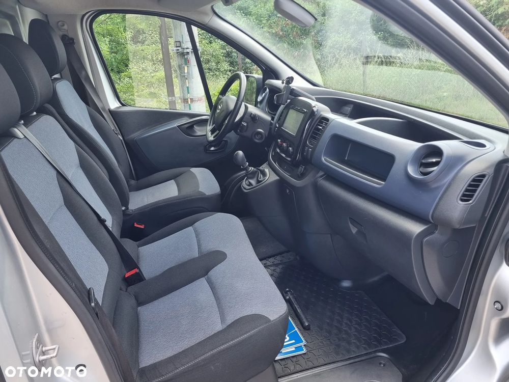 Renault Trafic - 16