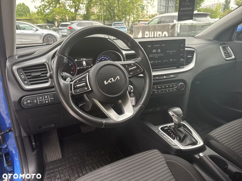 Kia Ceed 1.5 T-GDI M DCT - 10