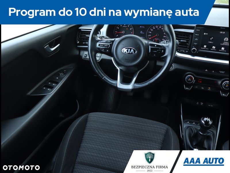 Kia Stonic - 8