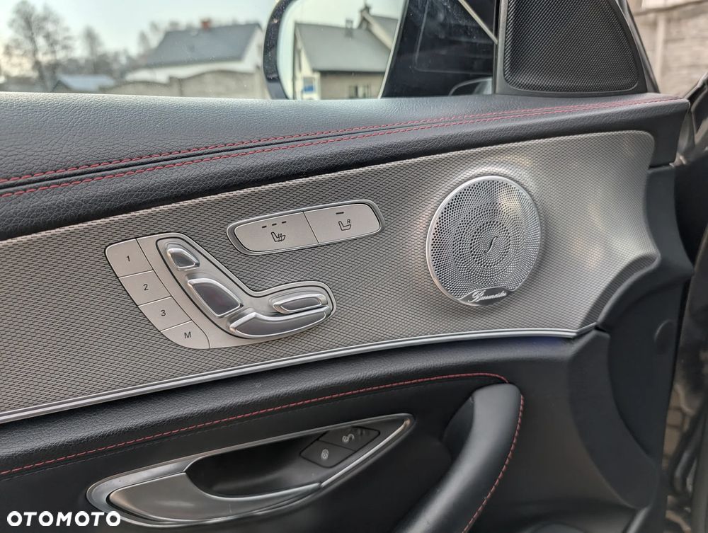 Mercedes-Benz Klasa E - 15