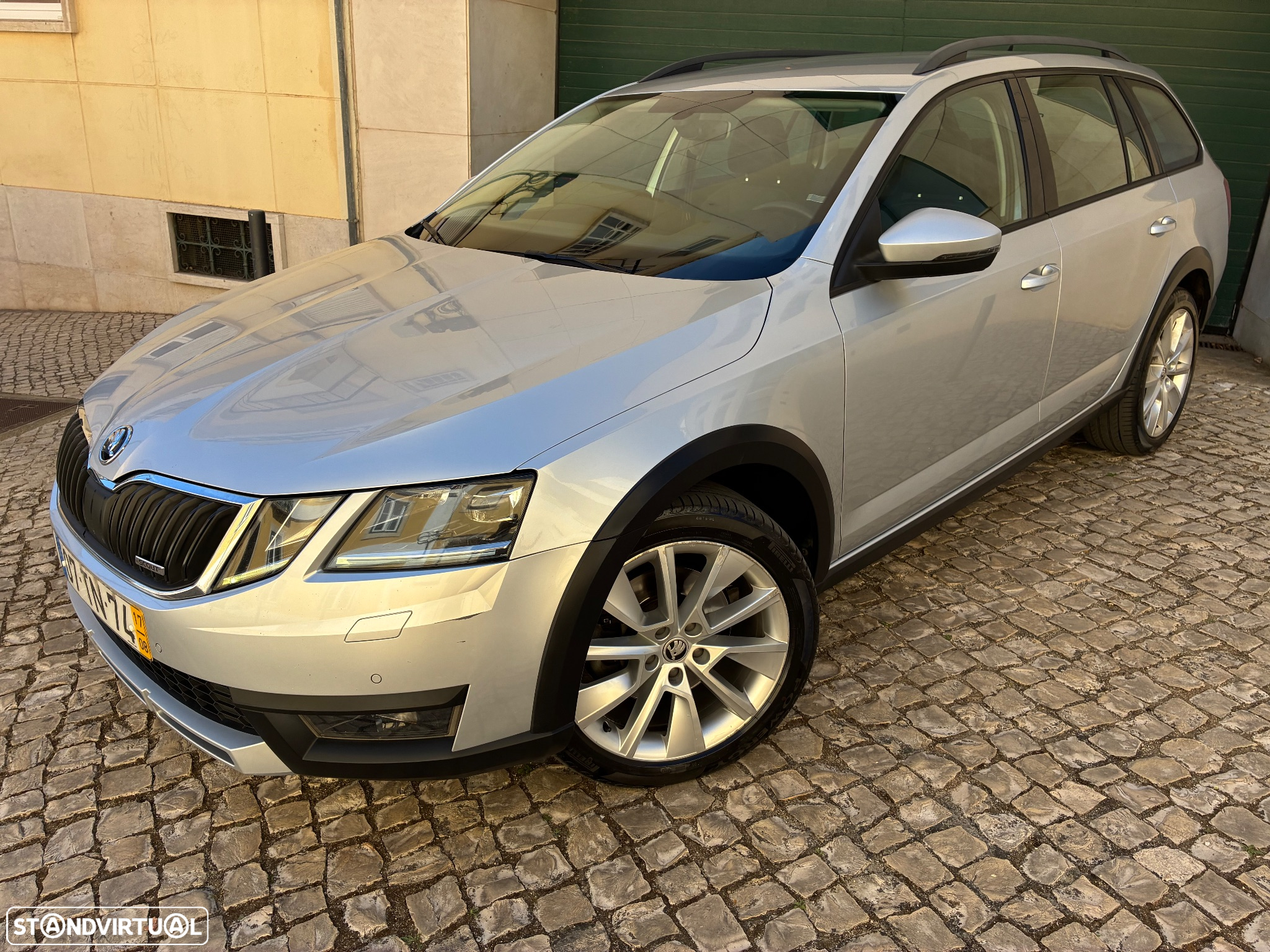 Skoda Octavia Break 2.0 TDI Ambition 4x4 DSG - 32