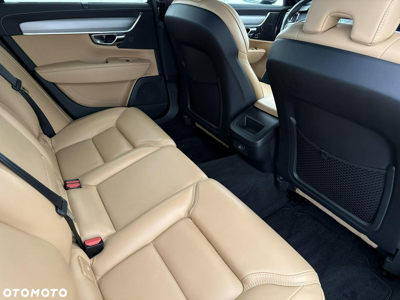 Volvo S90 D5 AWD Inscription - 23