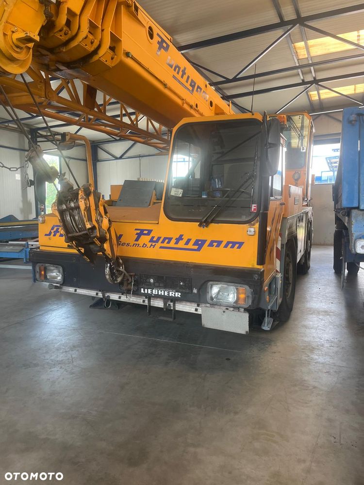 Liebherr 1025 - 1