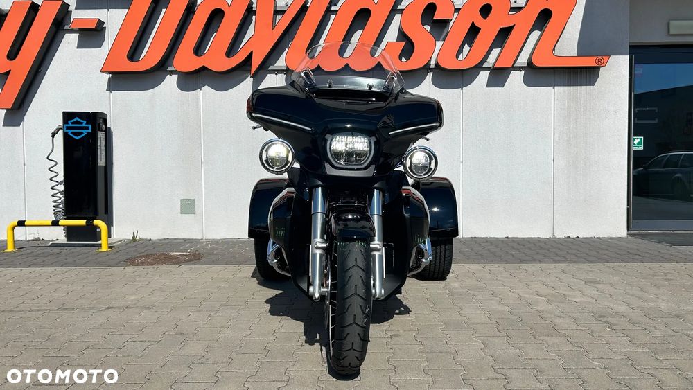 Harley-Davidson Street Glide Trike - 8