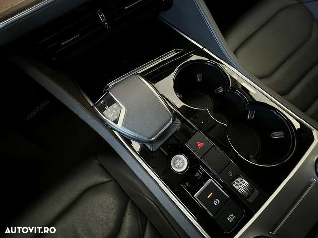 Volkswagen Touareg - 20