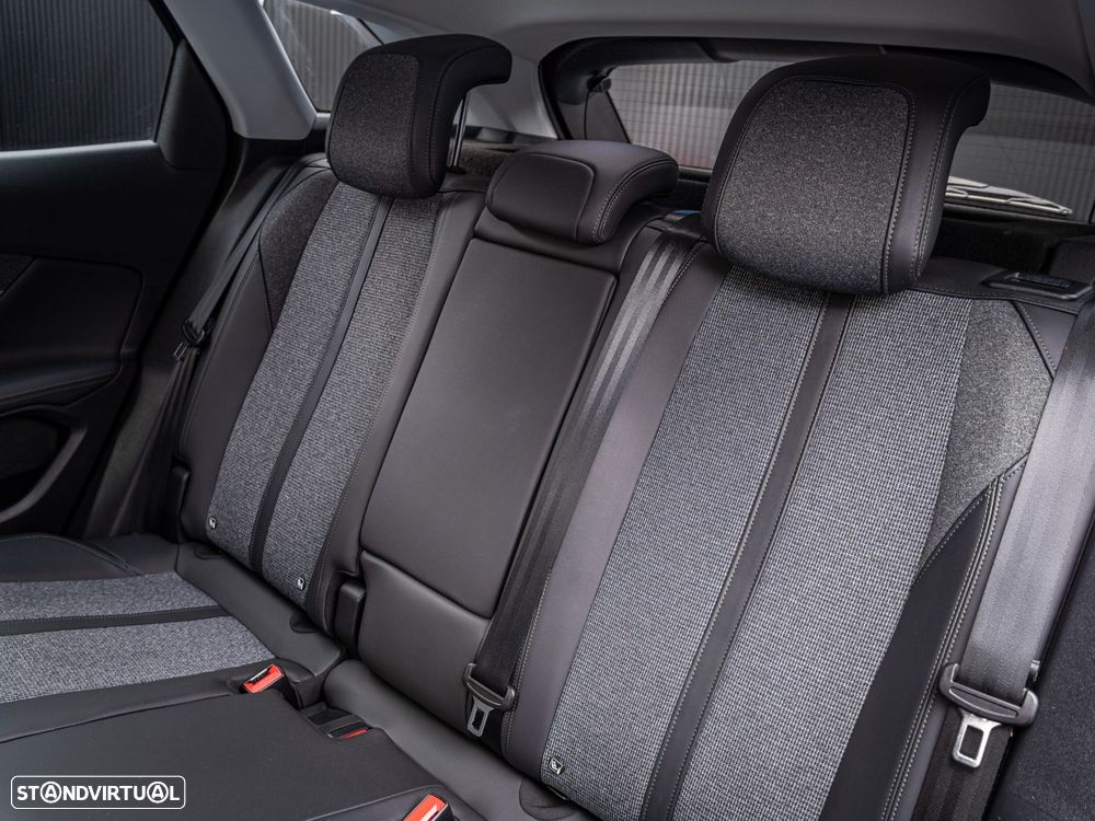 Peugeot 3008 1.5 BlueHDi Allure - 23