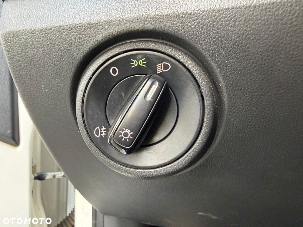 Volkswagen up! 1.0 high EU6 - 13