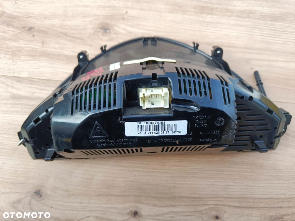 MERCEDES W211 DIESEL LICZNIK ZEGARY CLASSIC EU A2115400347 - 2