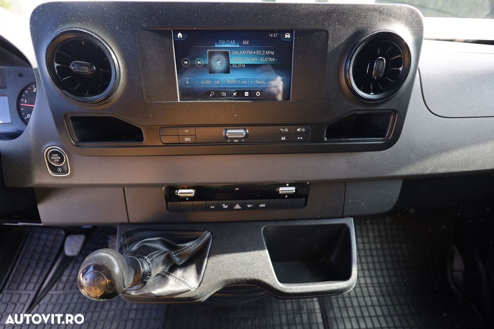 Mercedes-Benz Sprinter L2H2 - 18