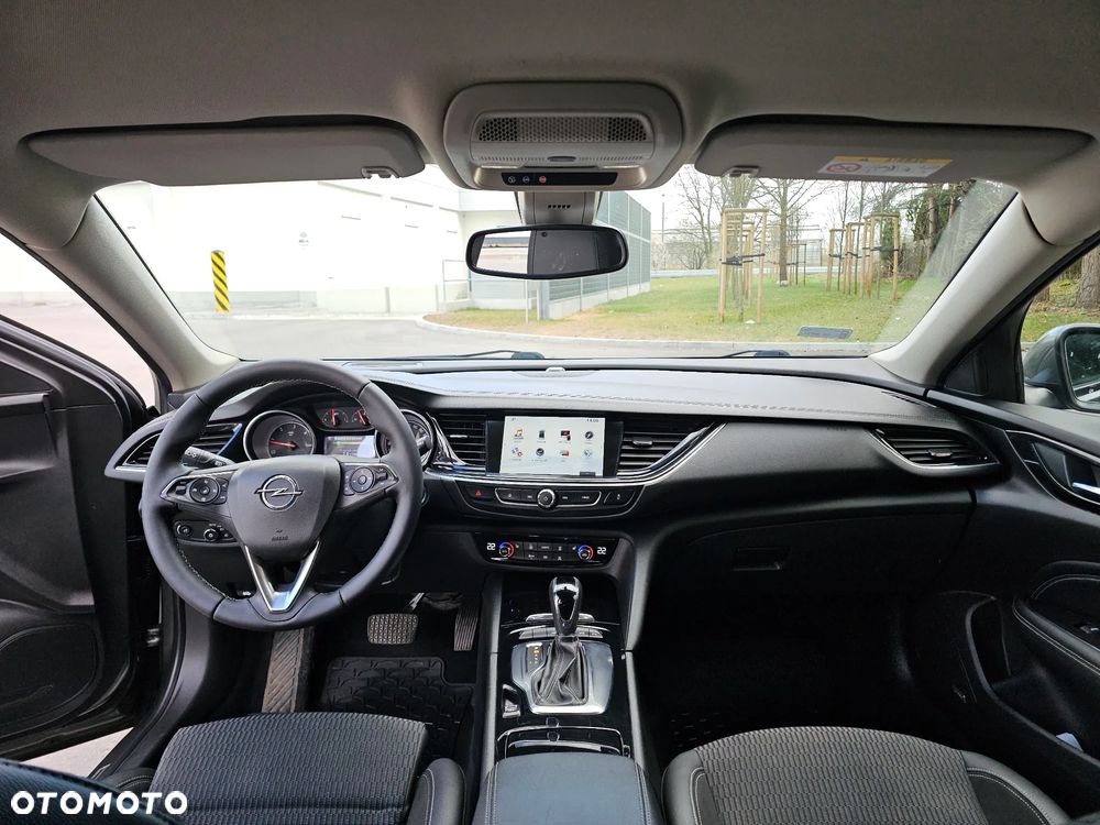 Opel Insignia - 11