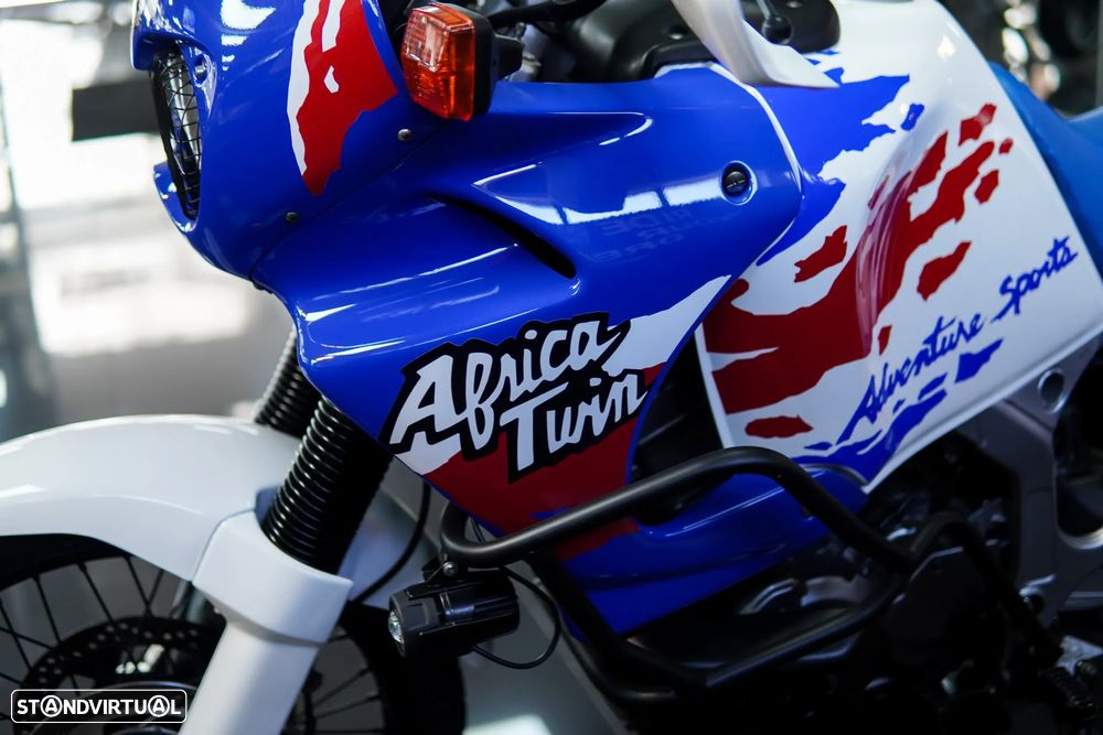 Honda Africa Twin 750 Adventure - 7