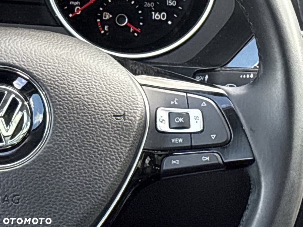 Volkswagen Tiguan - 14