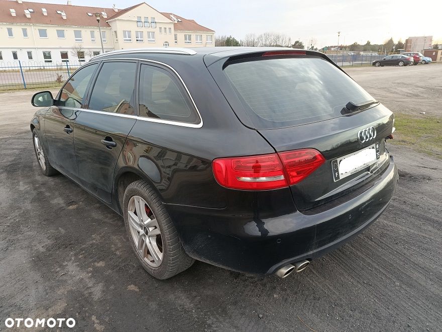 Audi A4 Avant - 6