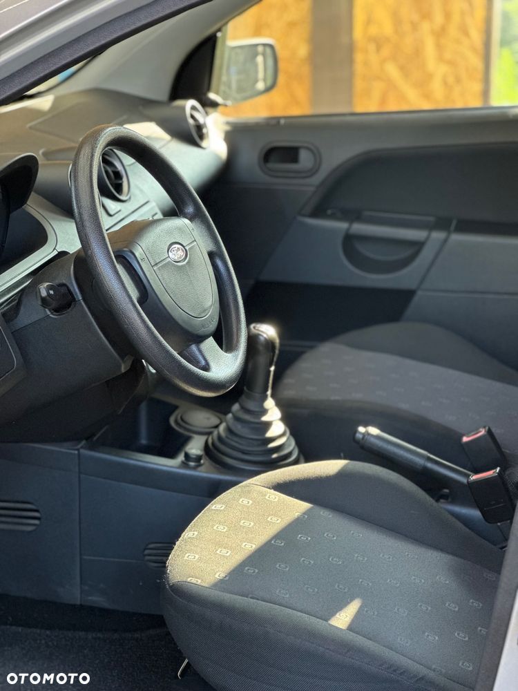 Ford Fiesta 1.4 Viva X - 19