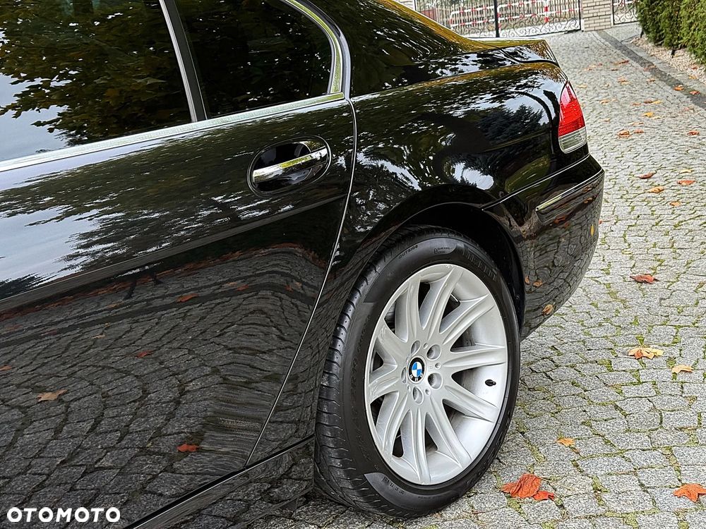 BMW Seria 7 750i L - 4