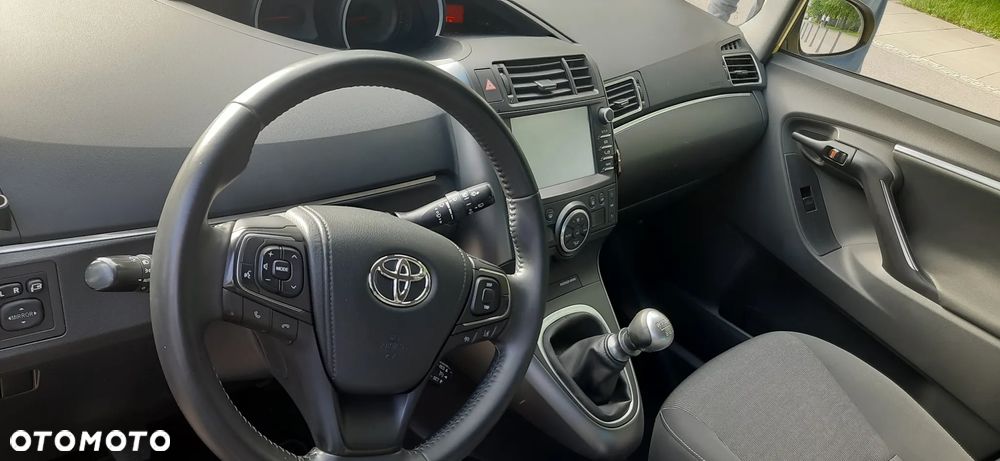 Toyota Verso 1.6 D-4D Premium 7os EU6 - 6