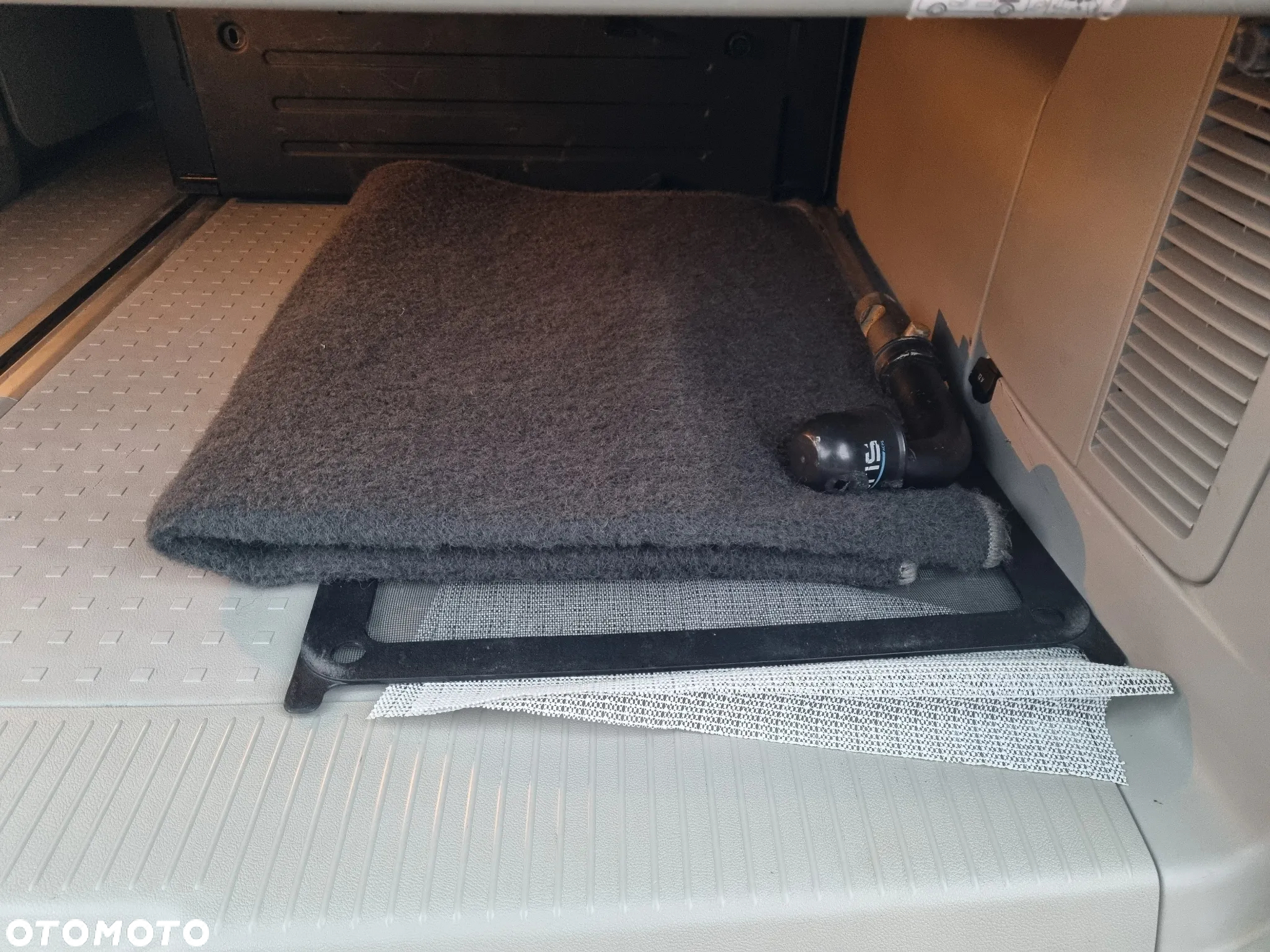 Volkswagen CALIFORNIA OCEAN KAMPER - 29