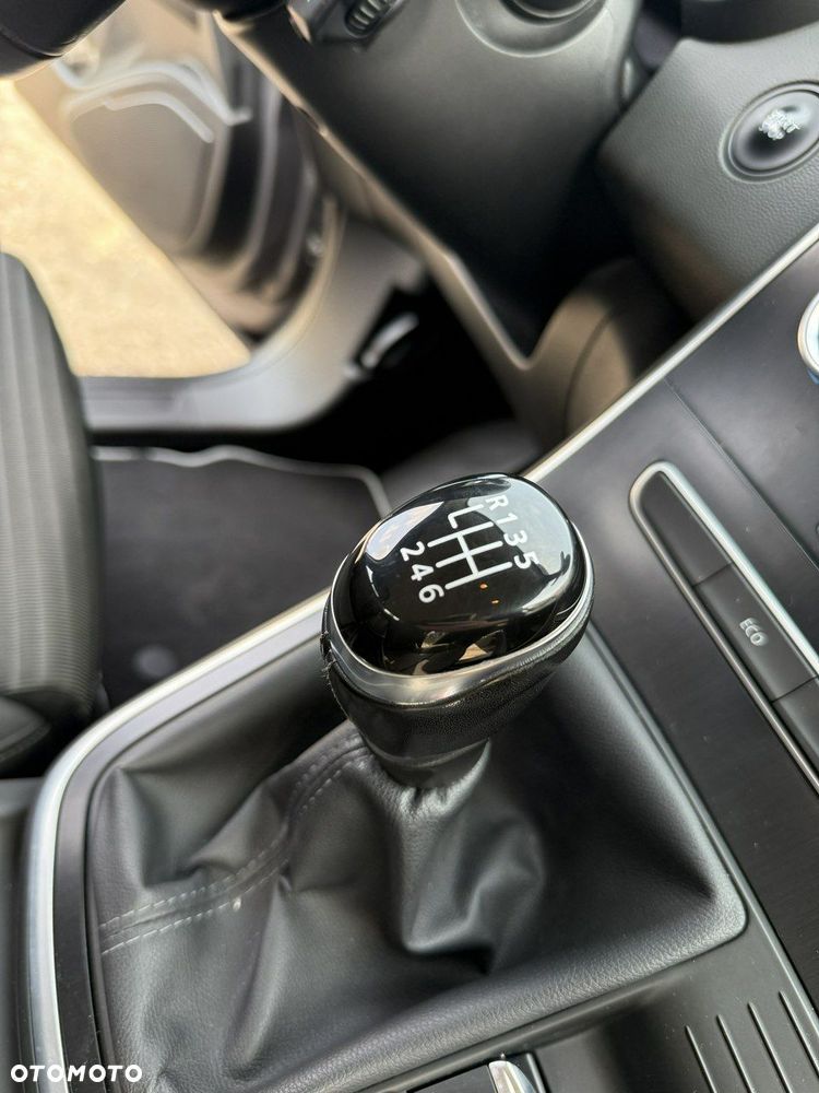 Renault Scenic - 31