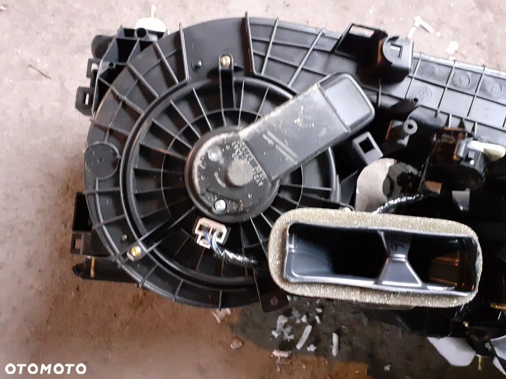 12176 Nagrzewnica Jeep Grand Cherokee WK2 - 4