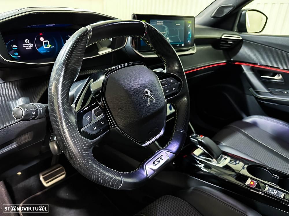 Peugeot e-2008 50 kWh GT - 18
