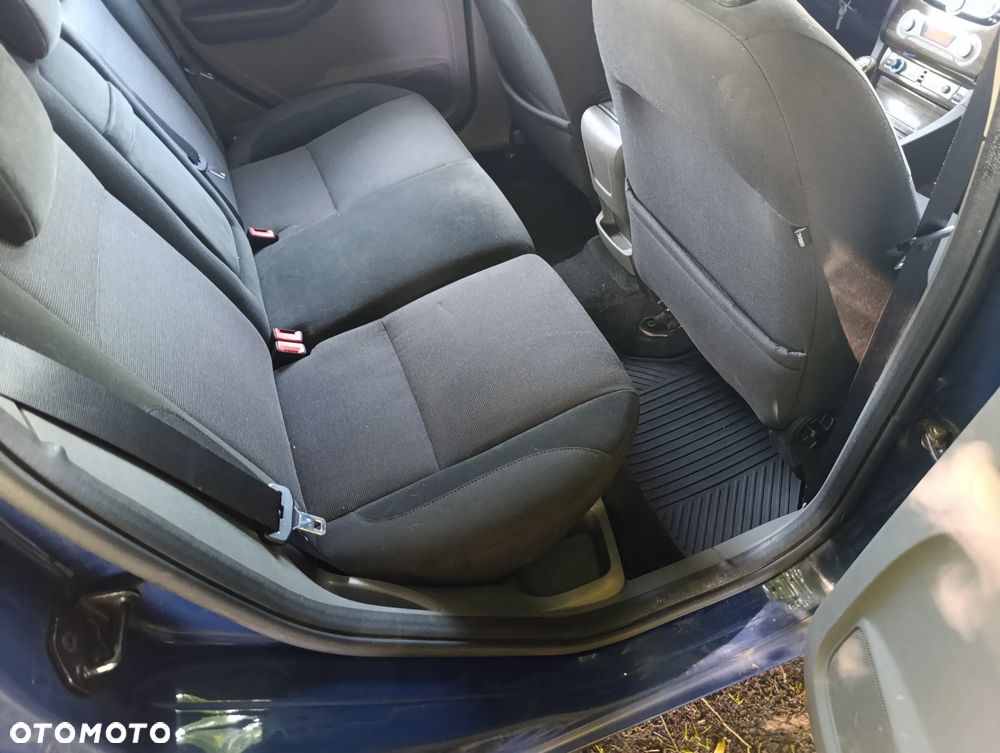 Ford Focus 2.0 TDCi Ghia - 21