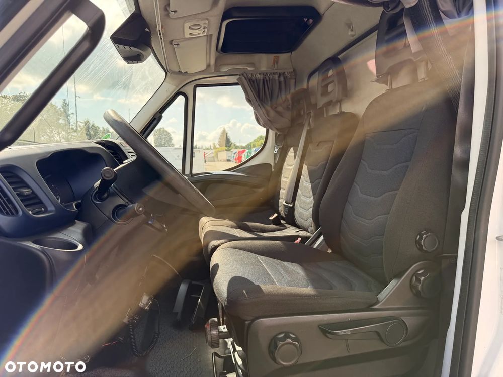 Iveco 70C18 - 11
