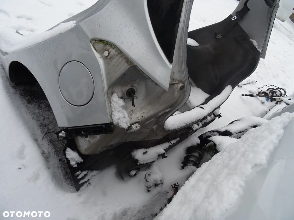 Hyundai i10 ll PAS TYLNY PAS  KUFER BAGAZNIK PODLOGA BLOTNIK CZESCI ROZNE - 3