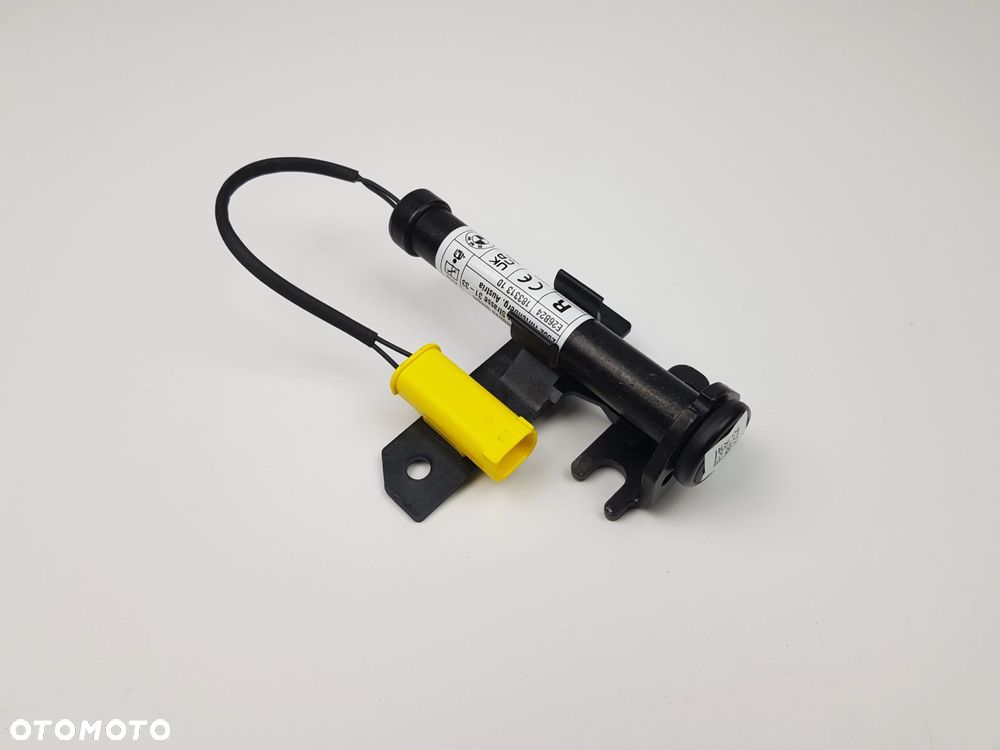 NOWY ORYGINALNY Nabój pirotechniczny maski Prawy BMW G20 G22 7449430 - 2