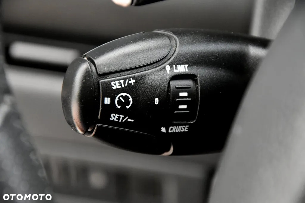 Peugeot 3008 HDi FAP 110 EGS6 Premium - 34