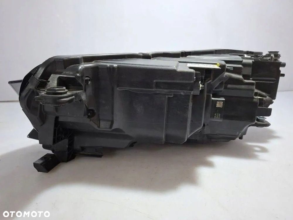 Skoda Octavia Mk4 2025 Reflektor Full Led 0301134234AA 5E4941036 Europa - 10