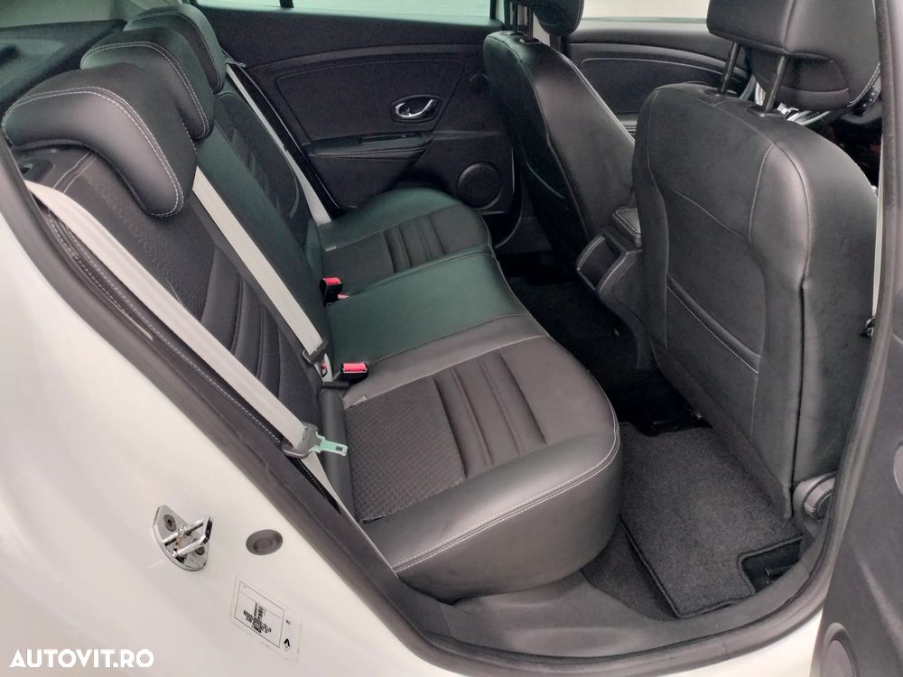 Renault Megane ENERGY TCe 130 Start & Stop Bose Edition - 27